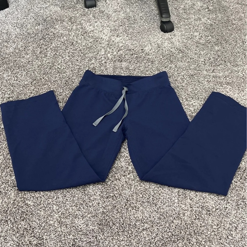 Figs Navy scrub pants xsp